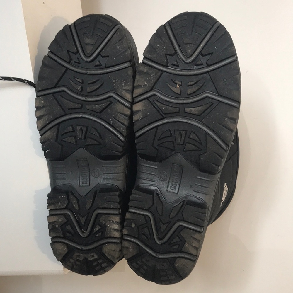 Winter Boots - image 3